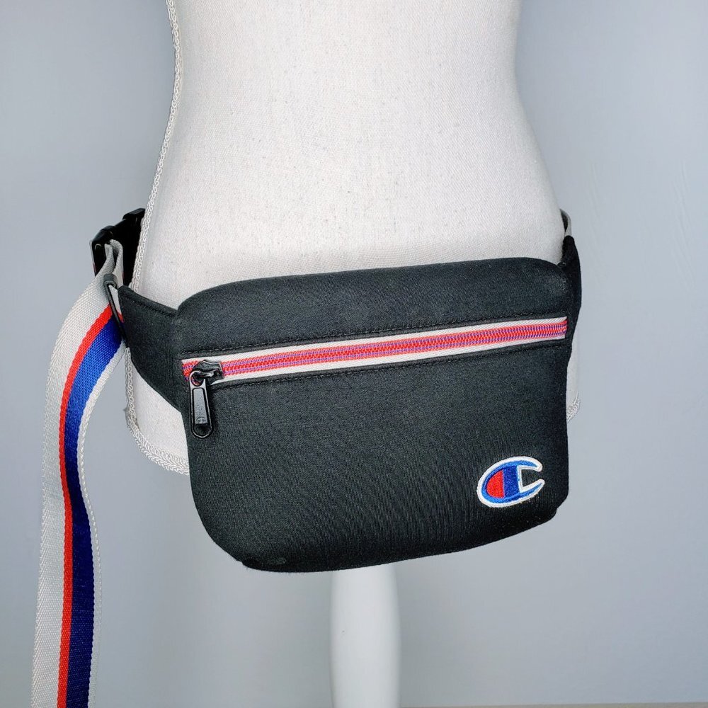 Champions Multipurpose Adjustable Strap Zippered Black‎ Belt Bag